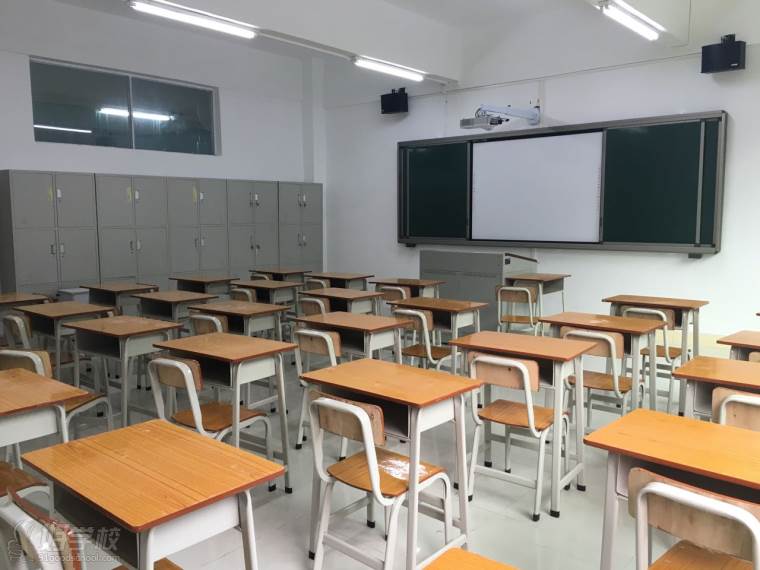 肇慶新視角高考培訓(xùn)學(xué)校教學(xué)環(huán)境 肇慶新視角高考培訓(xùn)學(xué)校教學(xué)環(huán)境