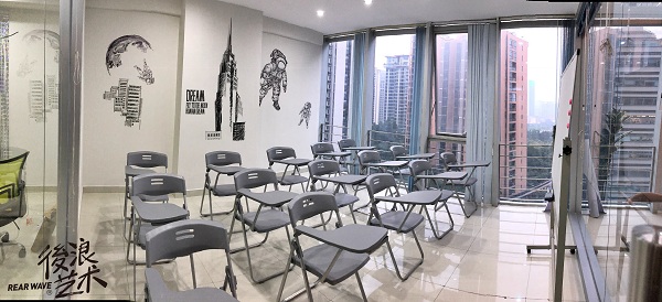 課室環(huán)境.jpg 課室環(huán)境.jpg