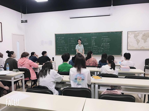 教學(xué)現(xiàn)場1.jpg 教學(xué)現(xiàn)場1.jpg