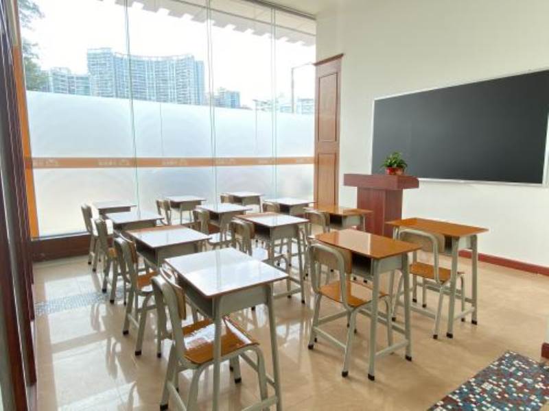 教室環(huán)境 教室環(huán)境