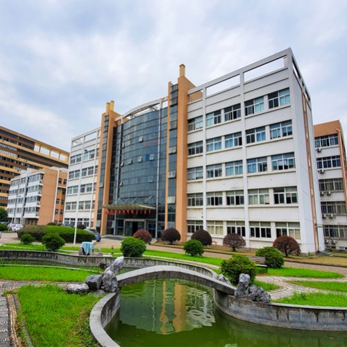 浙江三聯(lián)高復(fù)學(xué)校 浙江三聯(lián)高復(fù)學(xué)校