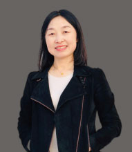 熊芳·語文教研主任 熊芳·語文教研主任