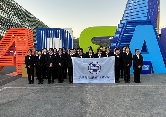 馬拉松志愿者校外實�?.jpg 馬拉松志愿者校外實�?.jpg